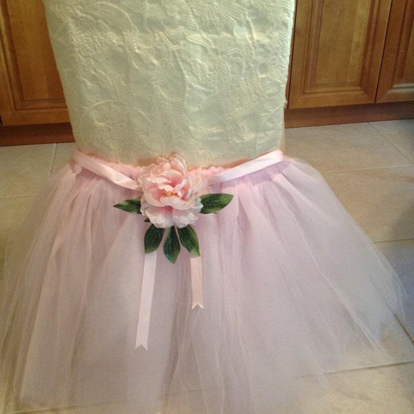 Bridal Chair Tutu, Wedding Chair Tutu, Mr. & Mrs. Chair Tutu, Baby Shower Chair Tutu, Quinceanera, Decoracion con Tul Novia, Princess Party