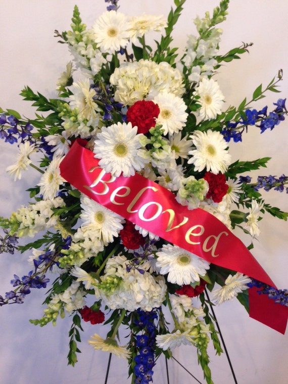 I made ribbon flower bouquets for my sister's wedding. Quite pleased with  how they turned out. : r/crafts