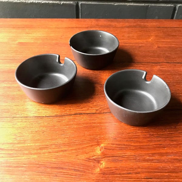 LaGardo Tackett FL Ashtray Set with Minimalist Dash Design Vintage Mid-Century Modernist