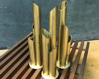 Raros jarrones de flores de tubo Ystad Metall de la década de 1950 Deco de mediados de siglo Suecia Diseño escandinavo sueco modernista