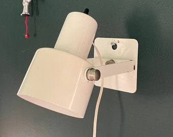 Vintage 1970s White Enamel Wall Mount Spot Lamp Light or Desktop Incandescent Bulb US Voltage Mid-Century CSS Nelson Style Design