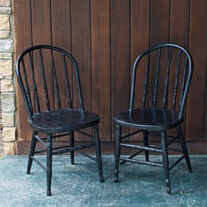 Pair 1920s Rustic Black Spindle Bentwood Farmhouse Side Dining Chairs Vintage Early Century Wire Reinforced Kitchen Nook Hoop Back Eclectic image 1