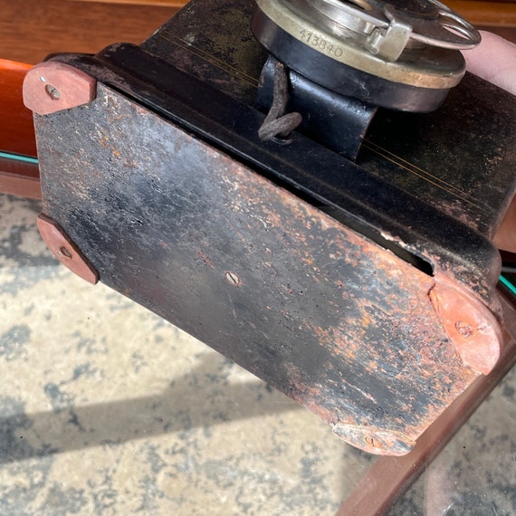 エリクソン　黒電話　ビンテージ　スウェーデン製？　卓上電話 Vintage Table Phone with a Rotary Dial by L. M. Ericsson