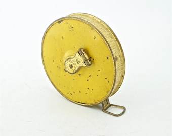 Vintage Principios del siglo XX FAVORITO 50 Cinta métrica Cincuenta pies Fecha de patente 1897 Retracción de bobinado Costura Costura 1800s como Revonoc