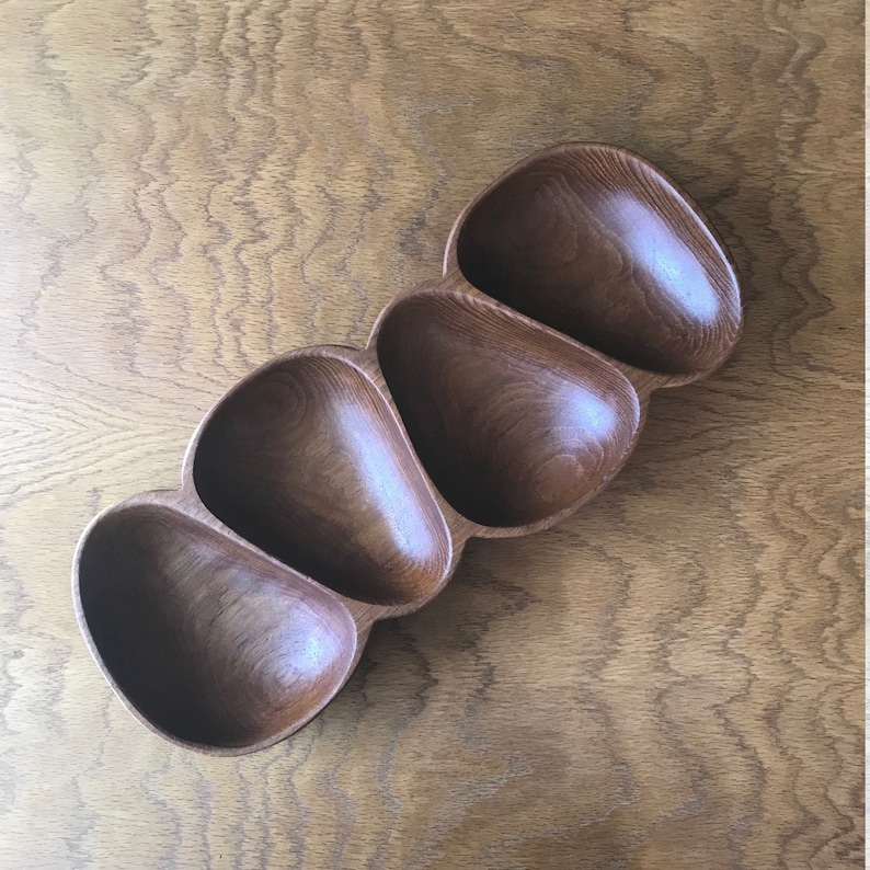 1960s Mid-Century Pacific Islander Teak Hand Carved Centipede Hors d' oeuvres or Nut Centerpiece Bowl Vintage image 2