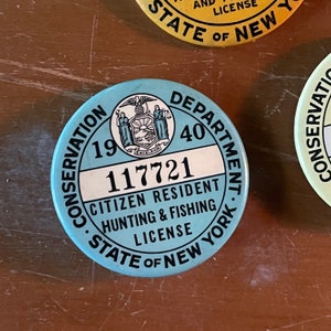 Pin's Vintage 1942 - Permis De Pêche État De Ohio, Métal Et Cadre, Collection 1940's