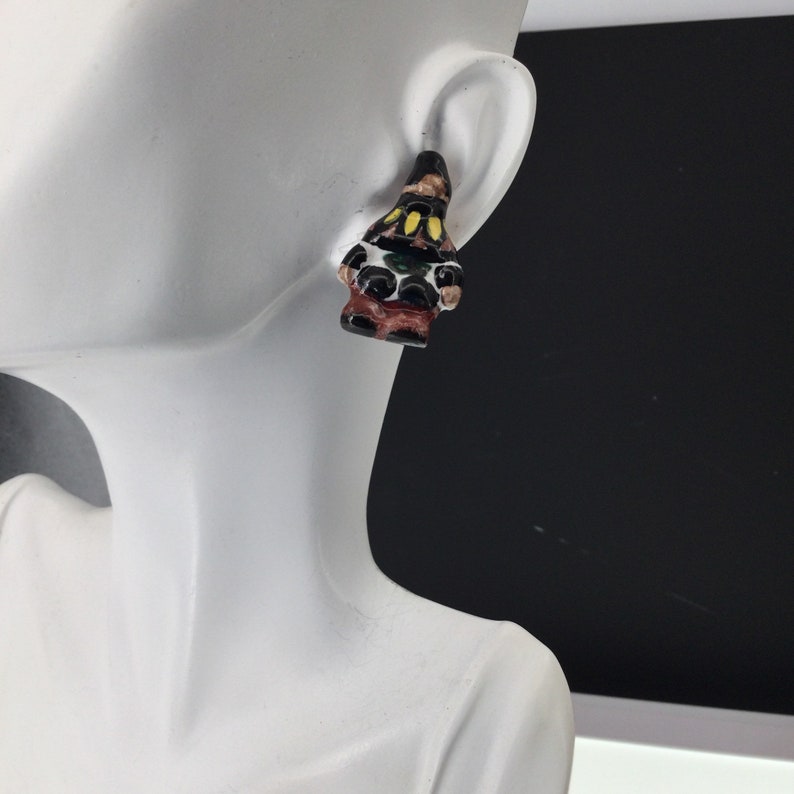 Eskimo earrings vintage clip on pair ceramic image 4