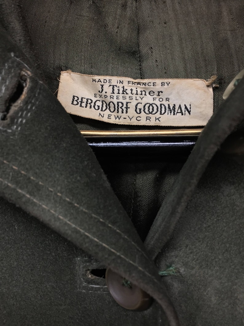 Olive Suede Cape Bergdorf Goodman France New York Green Cloak image 3