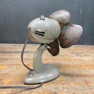 Vulcanized Rubber Pedal Fan Samson Safe-Flex Vintage 1940s Industrial Office Workshop Electric Working image 3