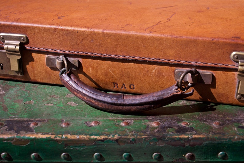 Vintage Patinated Tan Leather Executives Attache Briefcase RAG Intials No Key Unlocked Travel Case Mid-Century Retail Boutique Prop Rag Bone image 3