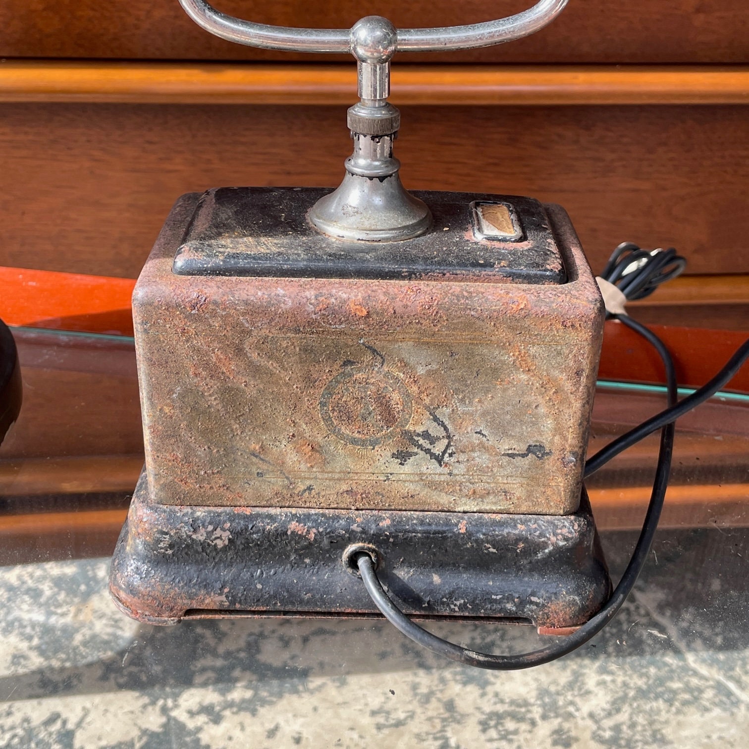 エリクソン　黒電話　ビンテージ　スウェーデン製？　卓上電話 Vintage Table Phone with a Rotary Dial by L. M. Ericsson