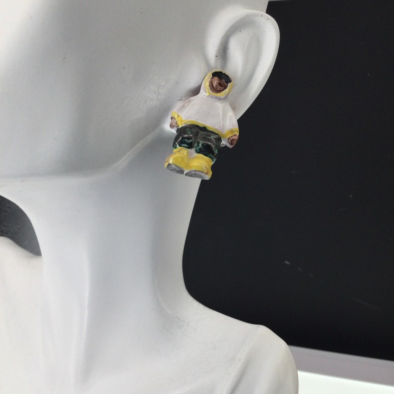 Eskimo earrings vintage clip on pair ceramic image 5