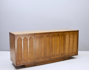 Vintage Hi-Fi Stereo Console EMPTY Credenza Medi System Cabinet Cane Wicker Walnut Mid-Century Broyhill Lane Drexel