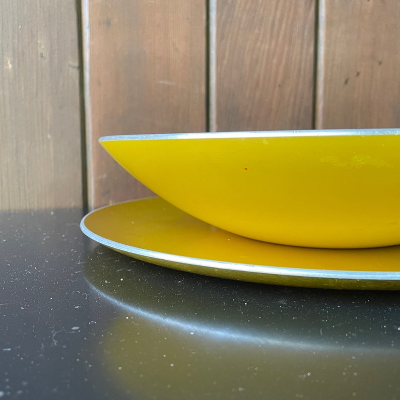 Pair of Non-Matching Emalox Platter Bowl Vintage Mid-Century Scandinavian Design image 3