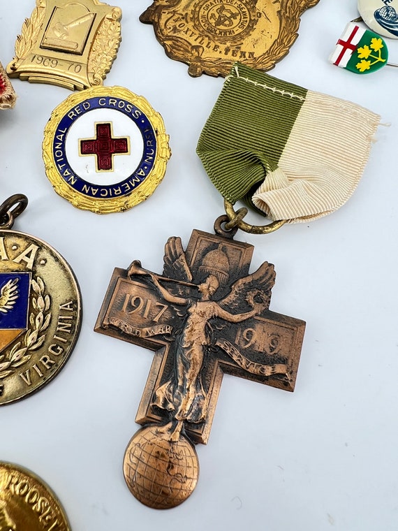 Old lot Badges Pins 1900s Gold Filled Misc Civil … - image 9