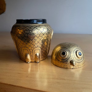 Vintage Gold Owl Cannister Egyptian Revival Style Pharaohs Urn Gold Leaf Painted Container Jar image 7