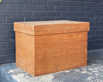 1950s Vintage Japanese Grasscloth Tea Crate Box Lead Lined Mid-Century Japan Monolithic Trunk Blanket Chest Attic Garage Storage Bin