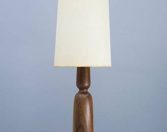 Vintage Walnut turned Table Lamp American Mid-Century Modern w/ Shade like Phillip Lloyd Powell