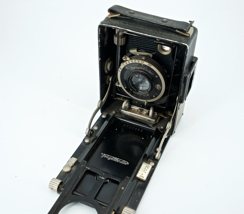 Vintage Folding Camera Voigtlander Bergheil 9 x 12 Heliar f4.5 13.5cm 135mm Compur image 8