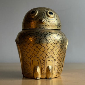 Vintage Gold Owl Cannister Egyptian Revival Style Pharaohs Urn Gold Leaf Painted Container Jar image 3