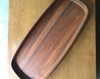 Bandeja de madera de teca oblonga de mediados de siglo de la década de 1950 Hans Gustav Ehrenreich Danmark Vintage