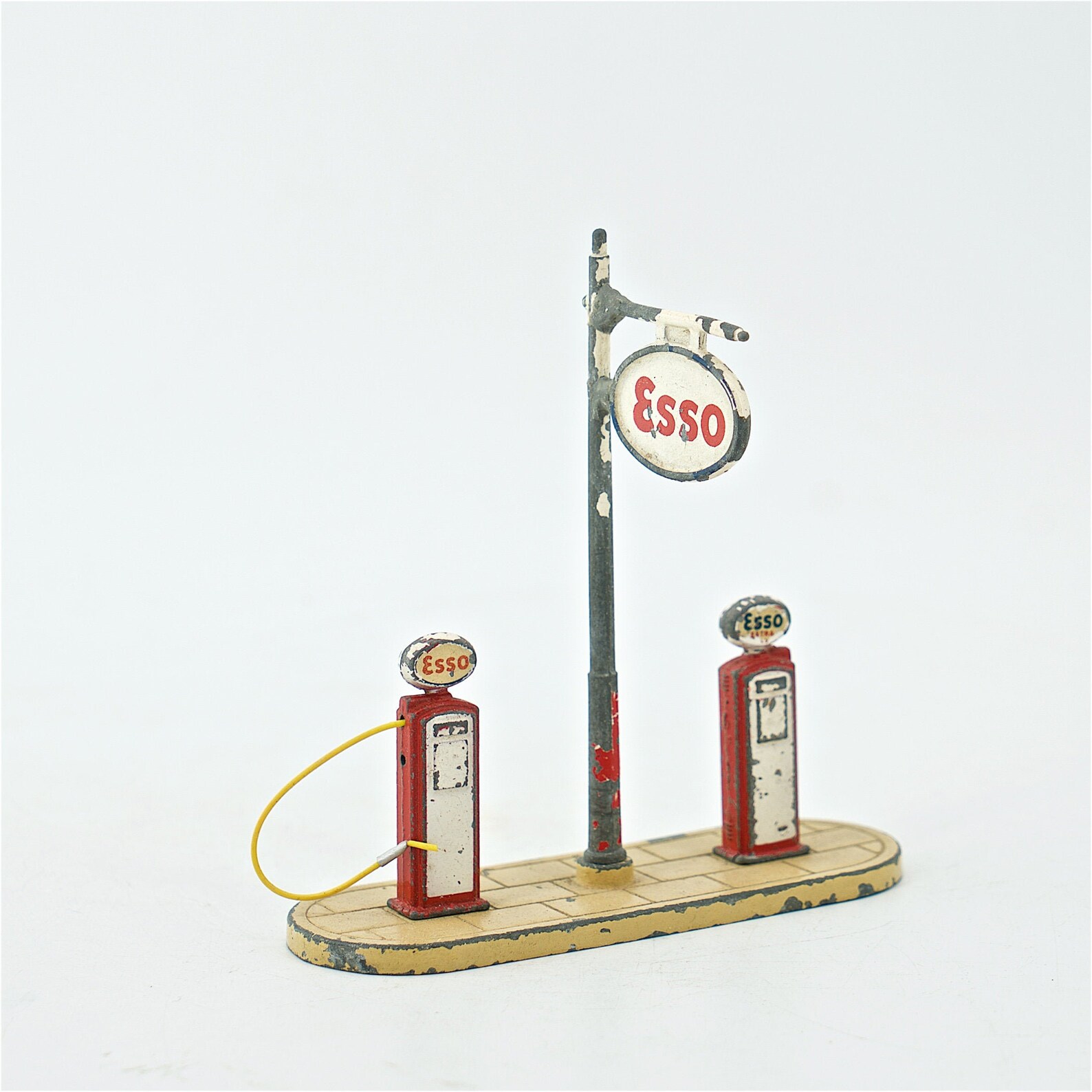 Midcentury DINKY TOYS 781 Vintage Esso Gas Pump Set Meccano Etsy