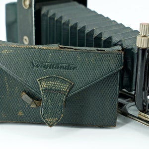 Vintage Folding Camera Voigtlander Bergheil 9 x 12 Heliar f4.5 13.5cm 135mm Compur image 4
