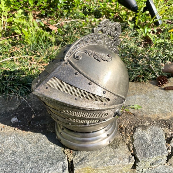 Vintage Knights Helmet Hidden Bottle and Shot Glasses Liquor Cabinet Bar Shining Armor