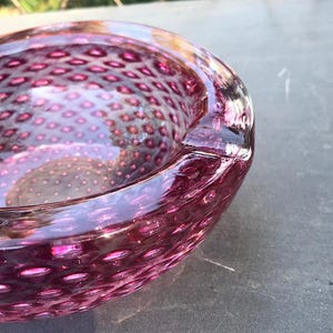 Murano Venini Controlled Bubble Art Glass Cigar Ashtray Bowl Vintage Mid-Century Hydrangea Pink Sommerso Ravenna image 7