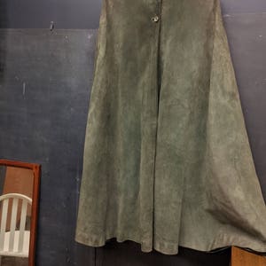 Olive Suede Cape Bergdorf Goodman France New York Green Cloak image 2