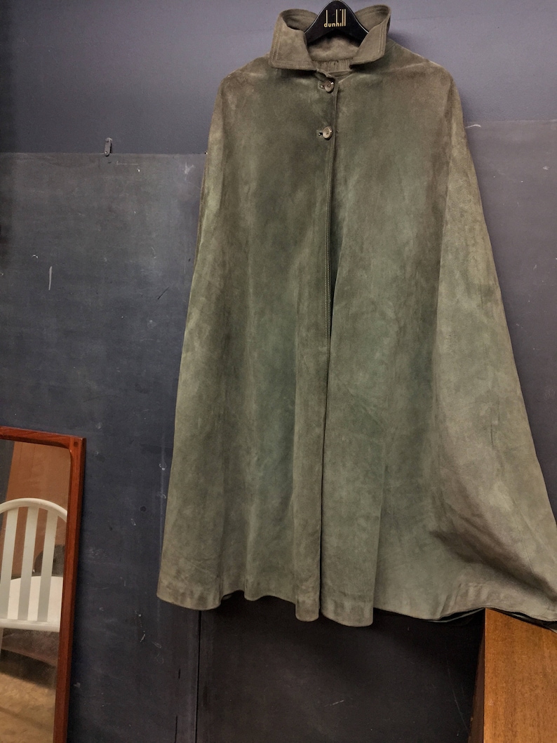 Olive Suede Cape Bergdorf Goodman France New York Green Cloak image 2