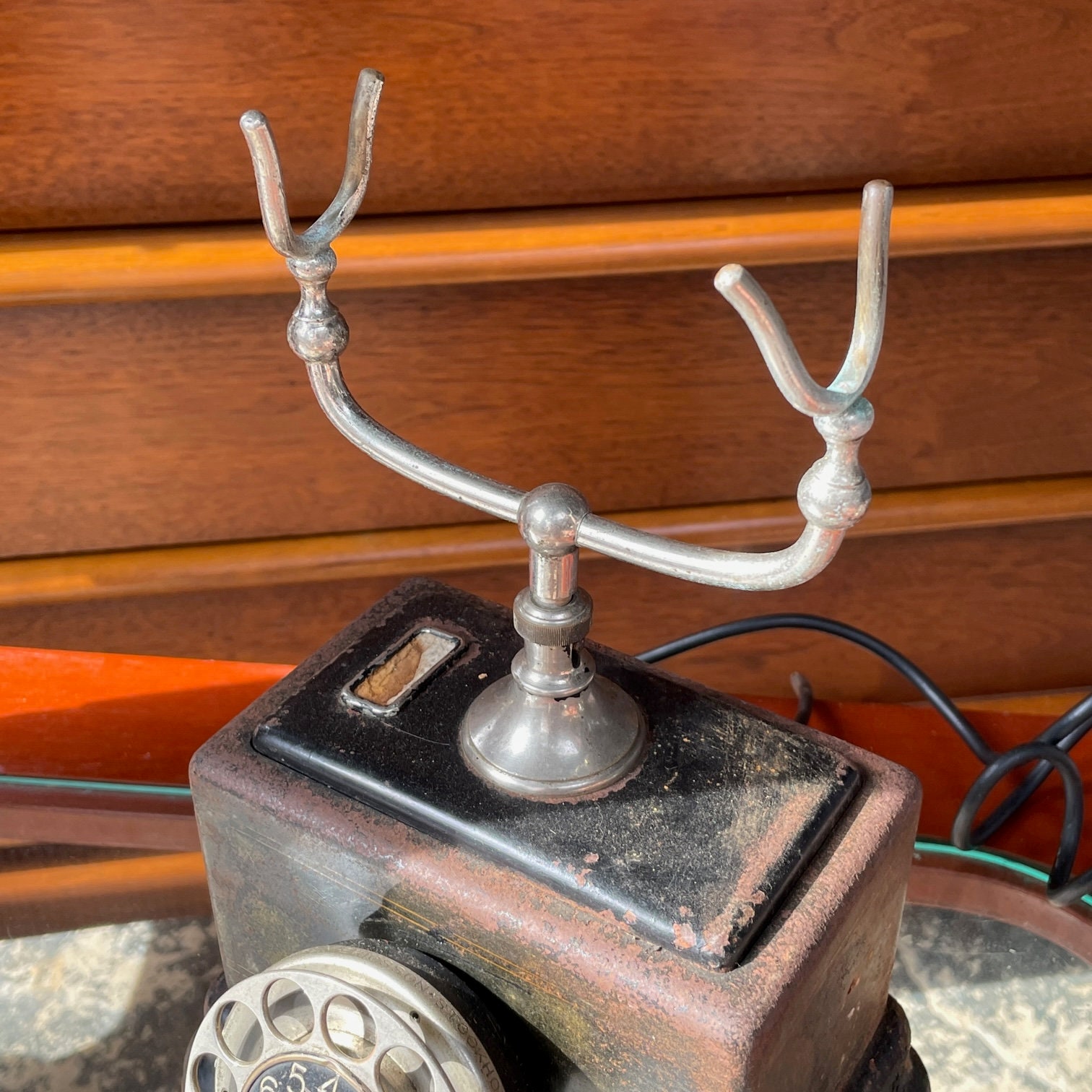 エリクソン　黒電話　ビンテージ　スウェーデン製？　卓上電話 Vintage Table Phone with a Rotary Dial by L. M. Ericsson