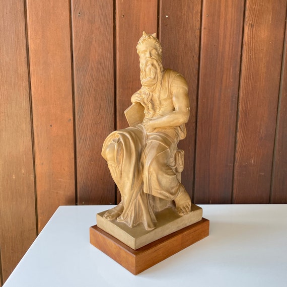 ミケランジェロ モーゼ フランス ルーブル美術館 彫刻 クルミ材
