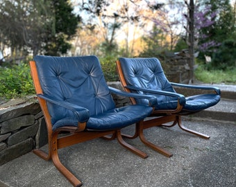 Westnofa Ingmar Relling Armchairs Navy Blue Pair Vintage Mid-Century Danish Scandinavian