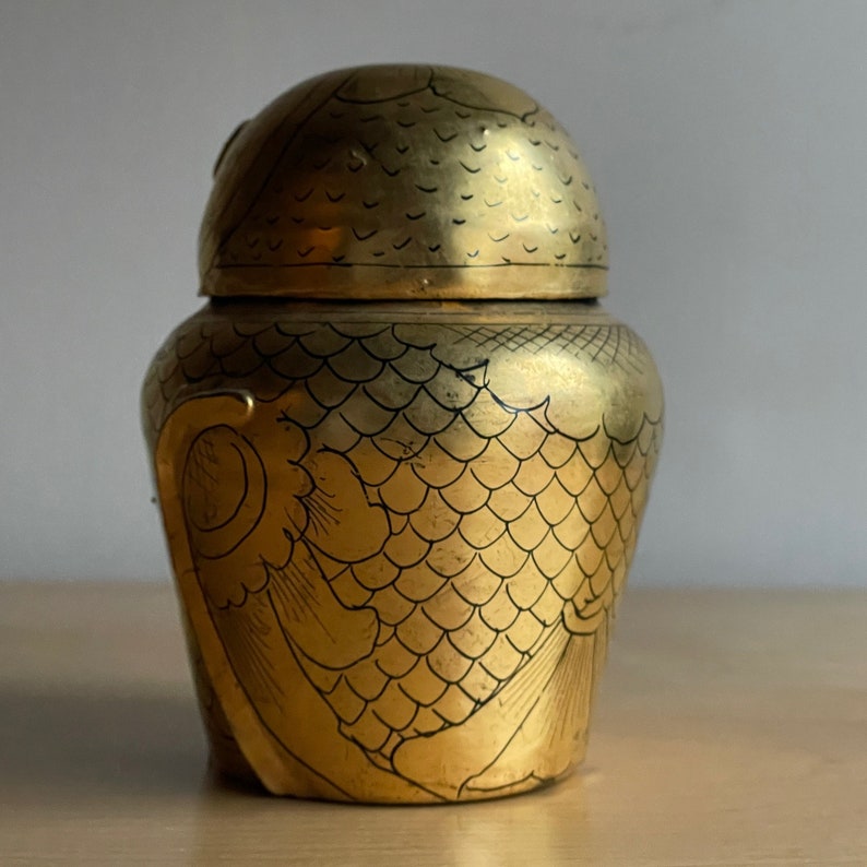 Vintage Gold Owl Cannister Egyptian Revival Style Pharaohs Urn Gold Leaf Painted Container Jar image 4