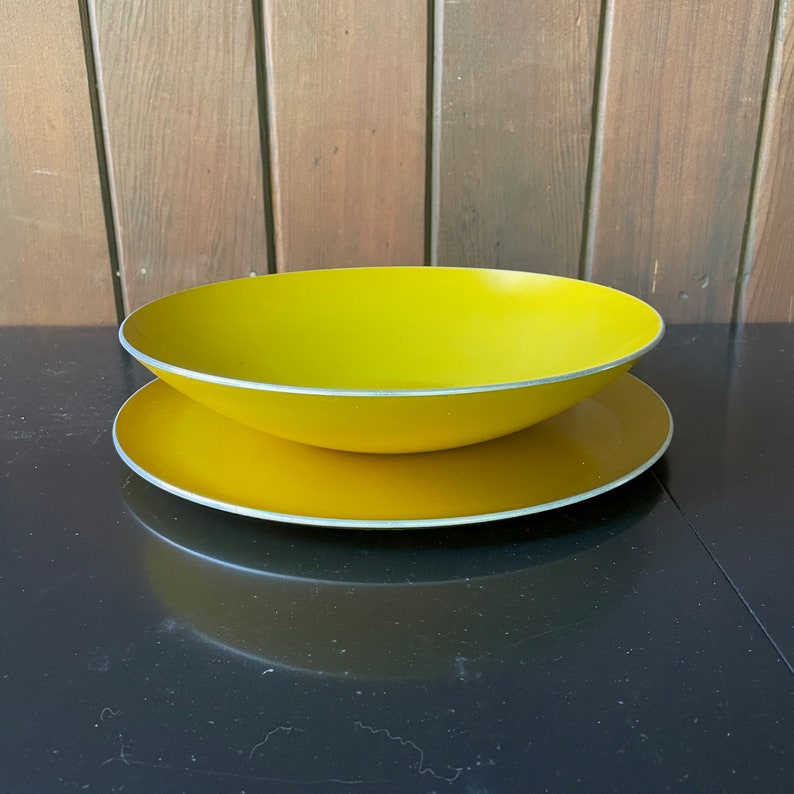 Pair of Non-Matching Emalox Platter Bowl Vintage Mid-Century Scandinavian Design image 1