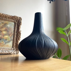 Vintage Rosenthal Studio Linie Martin Freyer Black Porcelain West Germany Op Art Wavy Hair Vase Flower Bud Mid-Century image 1