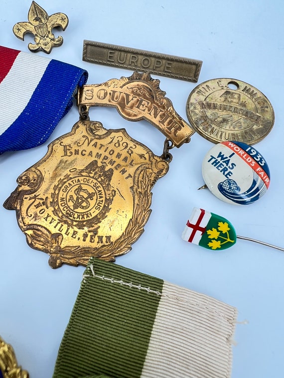 Old lot Badges Pins 1900s Gold Filled Misc Civil … - image 6