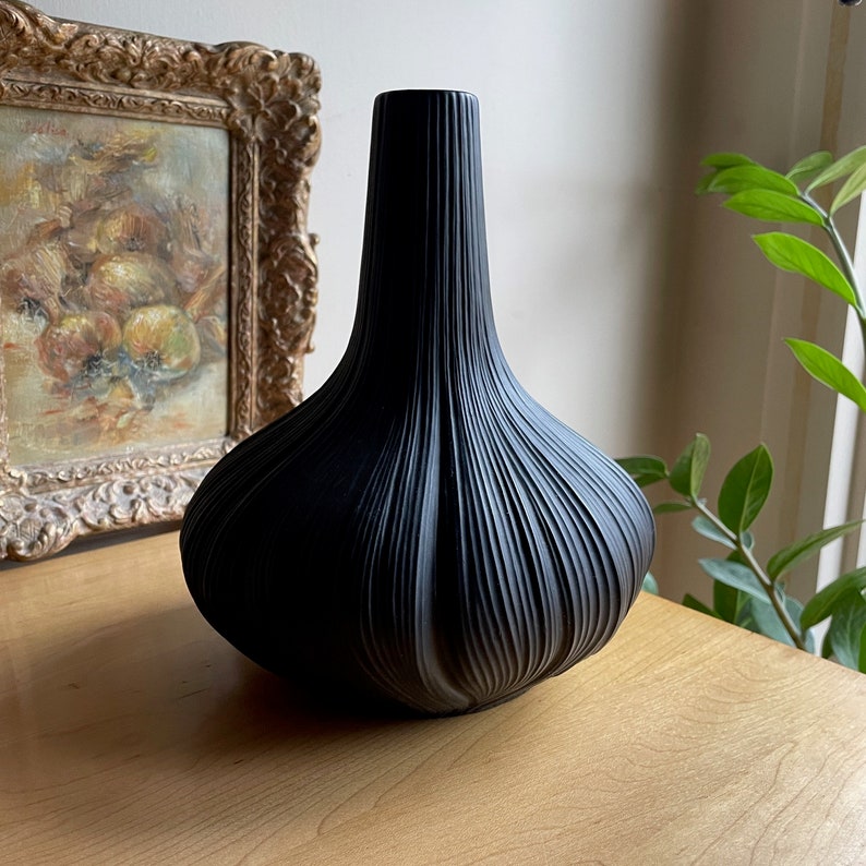 Vintage Rosenthal Studio Linie Martin Freyer Black Porcelain West Germany Op Art Wavy Hair Vase Flower Bud Mid-Century image 2