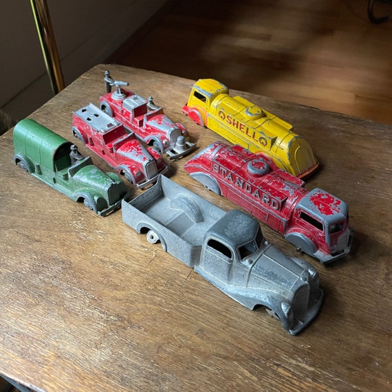 Varios camiones de fundición a presión de juguete Tootsie, colección de  piezas Shell Standard Oil Fire Farm Pick Up Vintage Antique -  España