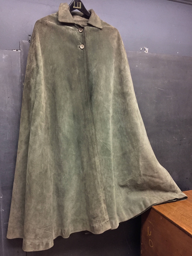 Olive Suede Cape Bergdorf Goodman France New York Green Cloak image 5