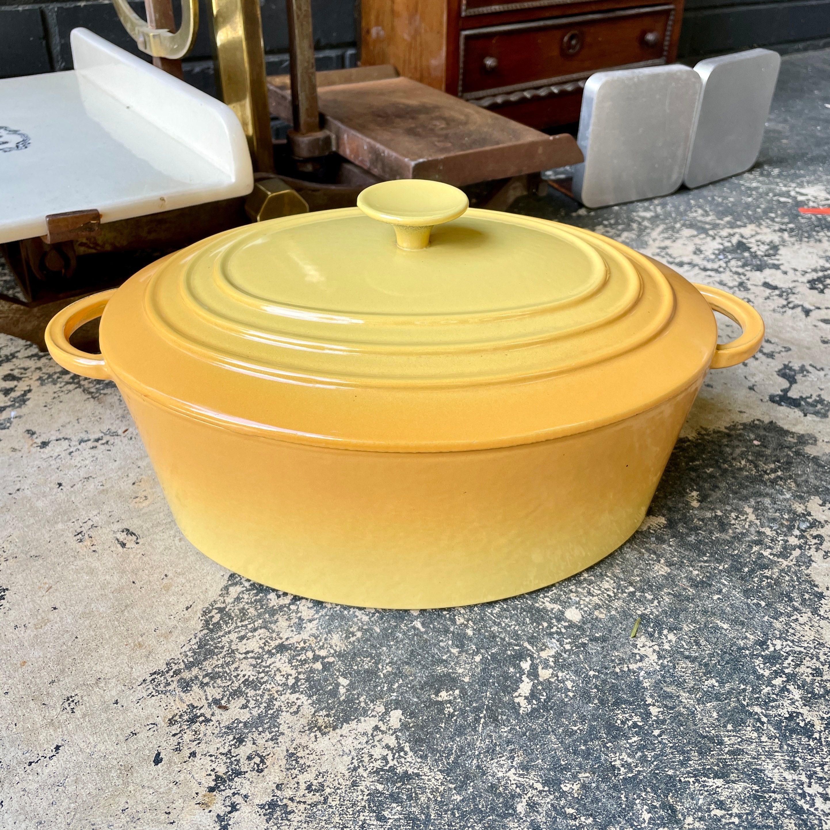 Yellow French 31 Cast Iron Enamelware Large Lidded Pot Dutch Oven