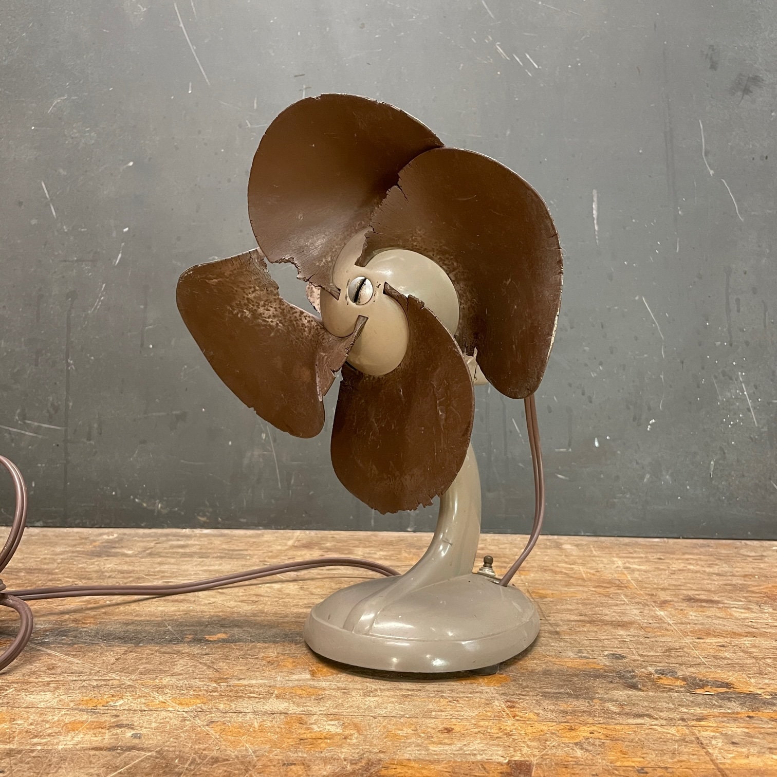 Vulcanized Rubber Pedal Fan Samson Safe-flex Vintage 1940s