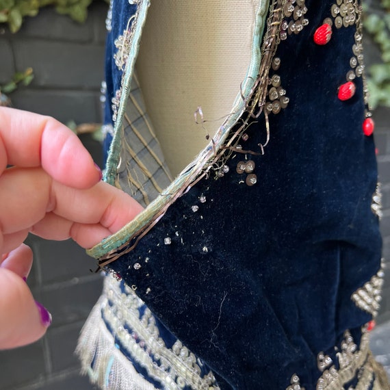 Tweed Vest with sequins