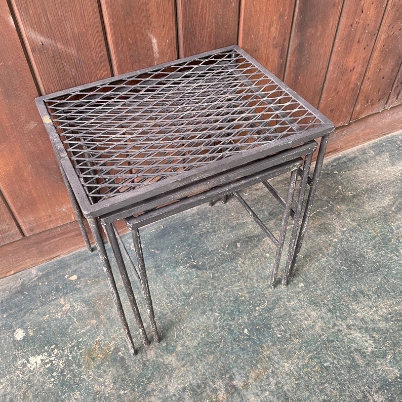 Salterini Style Outdoor Patio Furniture Nesting Tables Iron Expanded Metal Vintage Mid-Century Modernist image 4