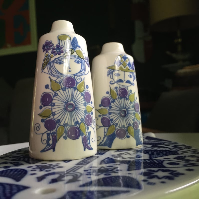 Scandinavian Salt Pepper Shaker Set