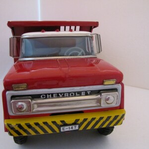 Chevrolet Dump Truck image 3