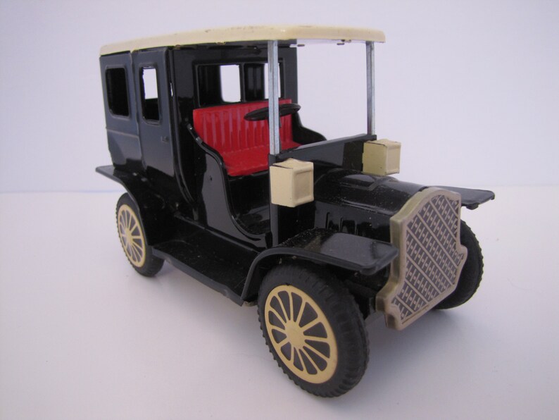 S-1300 Vintage Antique Tin Toy Cadillac Car Japan Toys Push & Pull Toys