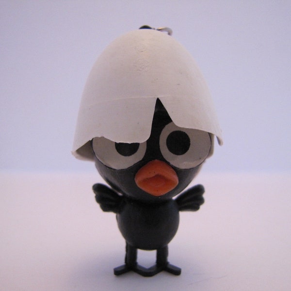 Vintage Novelty Keychain With A Chick Wearing Half of His Egg Shell Still On His Head "Calimero" (Hong Kong) 1970