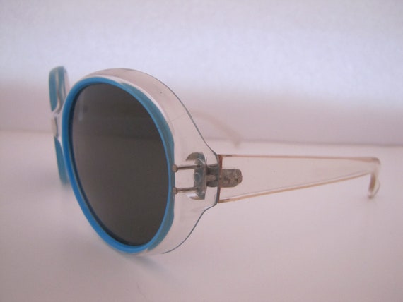 Vintage 1960 MOD Italian  Sunglass (JOTCBL/S) - image 4